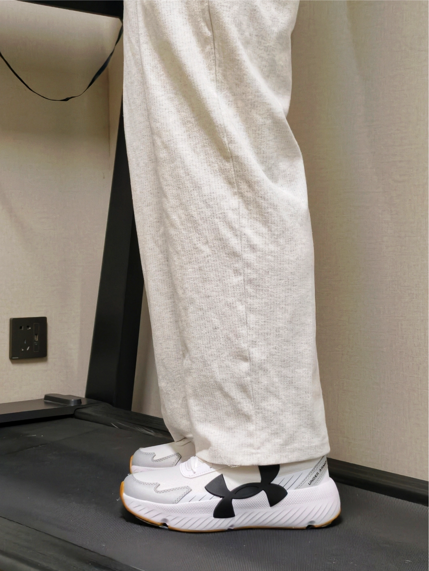 安德玛通勤运动早秋不出错套装