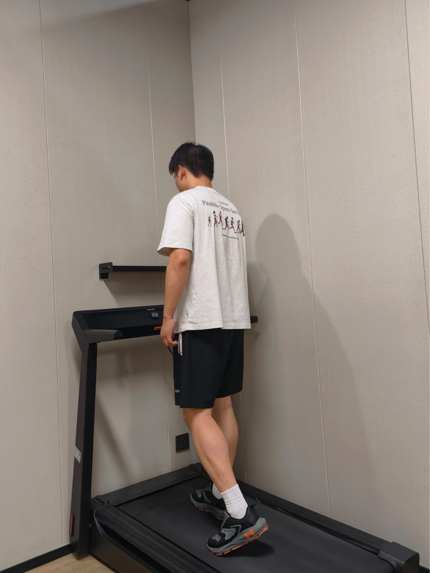 免系鞋带安德玛一键搞定运动休闲