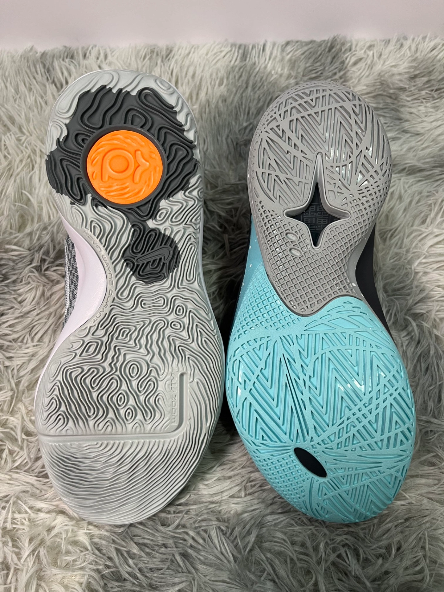 䨻 Vs zoom🔥分享俩双灰色系球鞋❗️