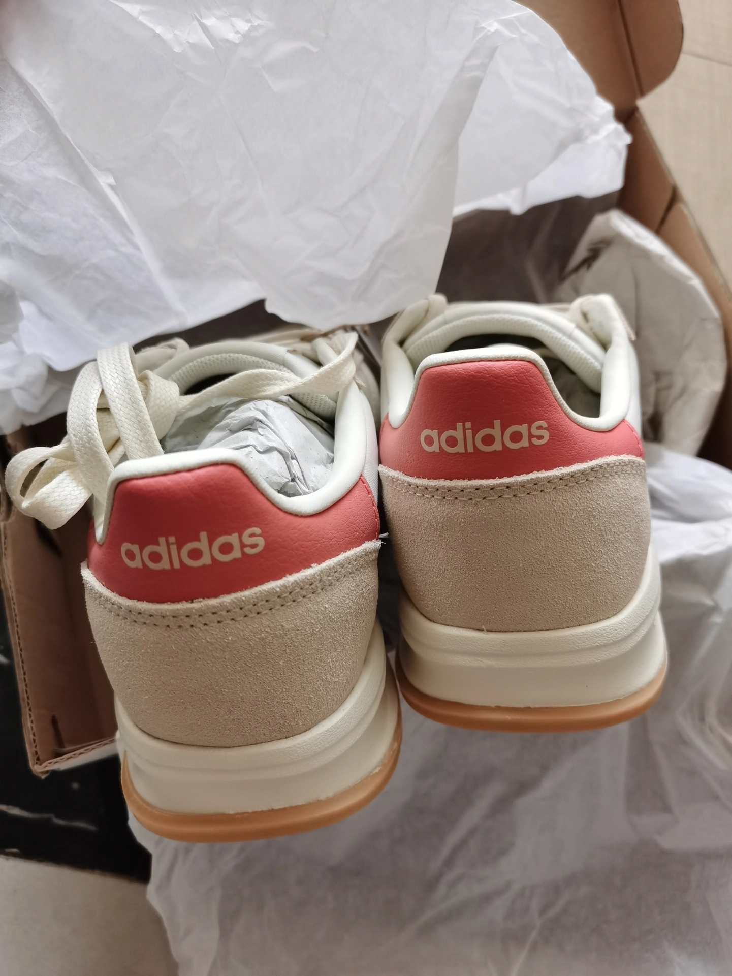 adidas Run 72，这双鞋到底适合运动吗🤔