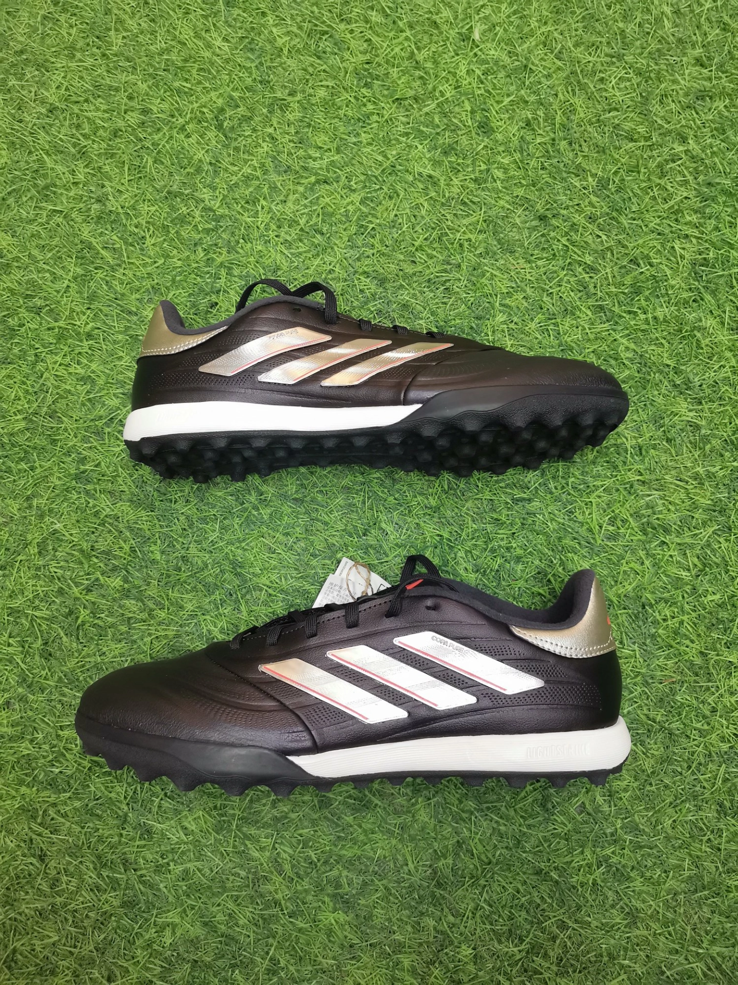 适合中老年的宽脚足球鞋⚽