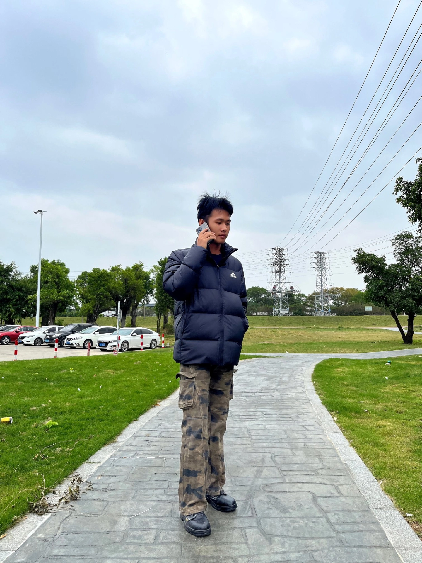 这件黑羽绒服，好搭到想焊身上🤩