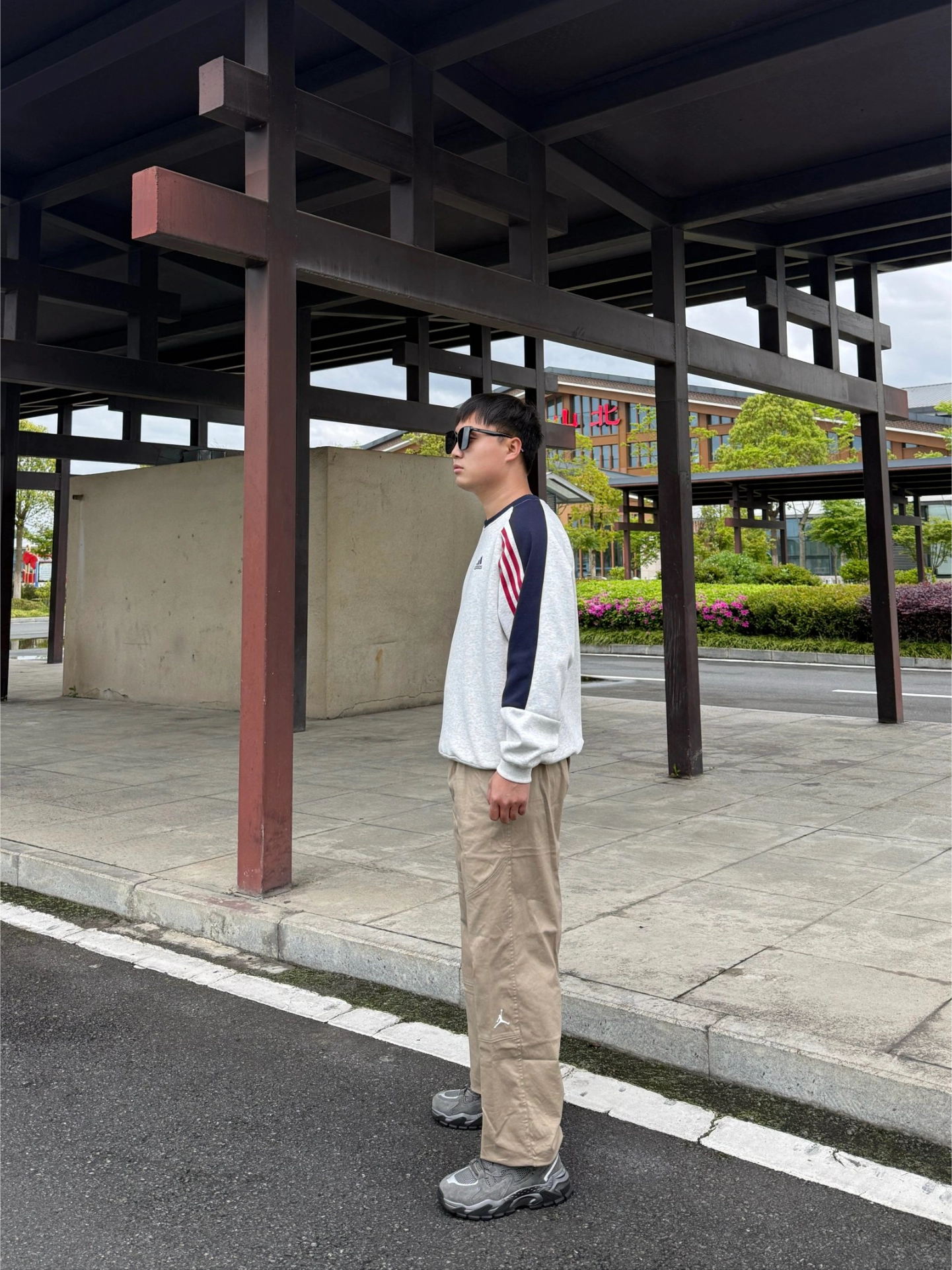 卡其神裤！松弛感拉满🥳