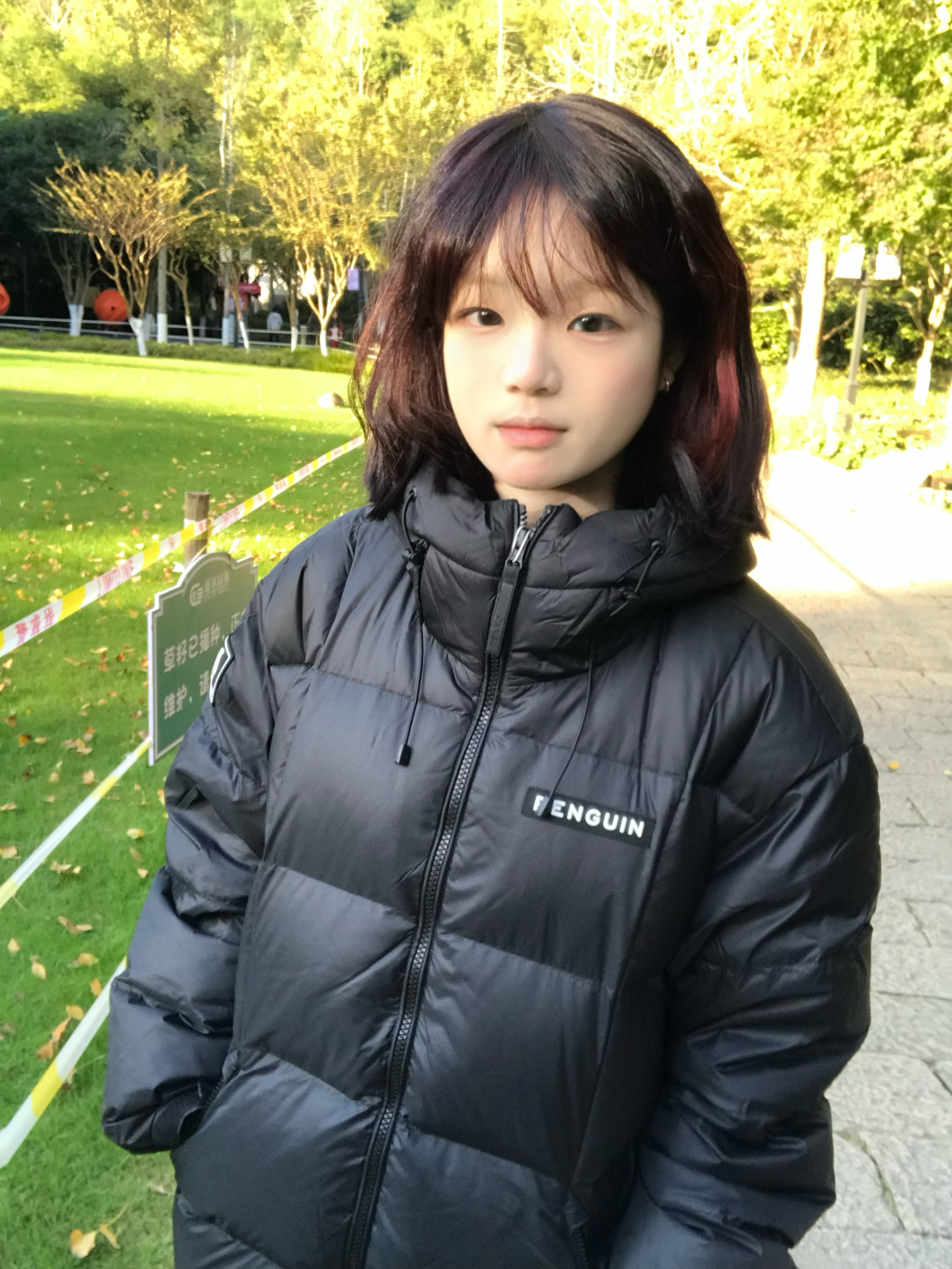 纯色羽绒服把秋冬氛围感拉满🎈