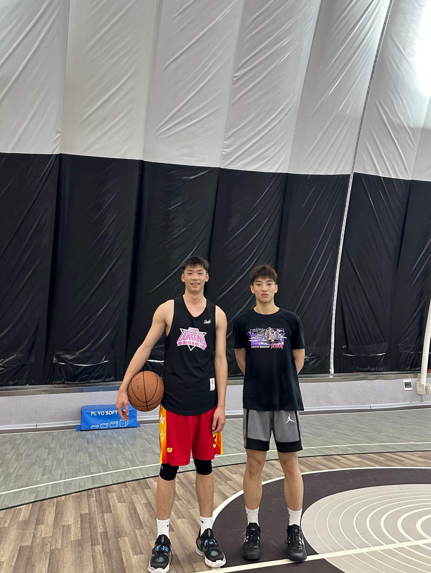 安利超棒的短袖哦