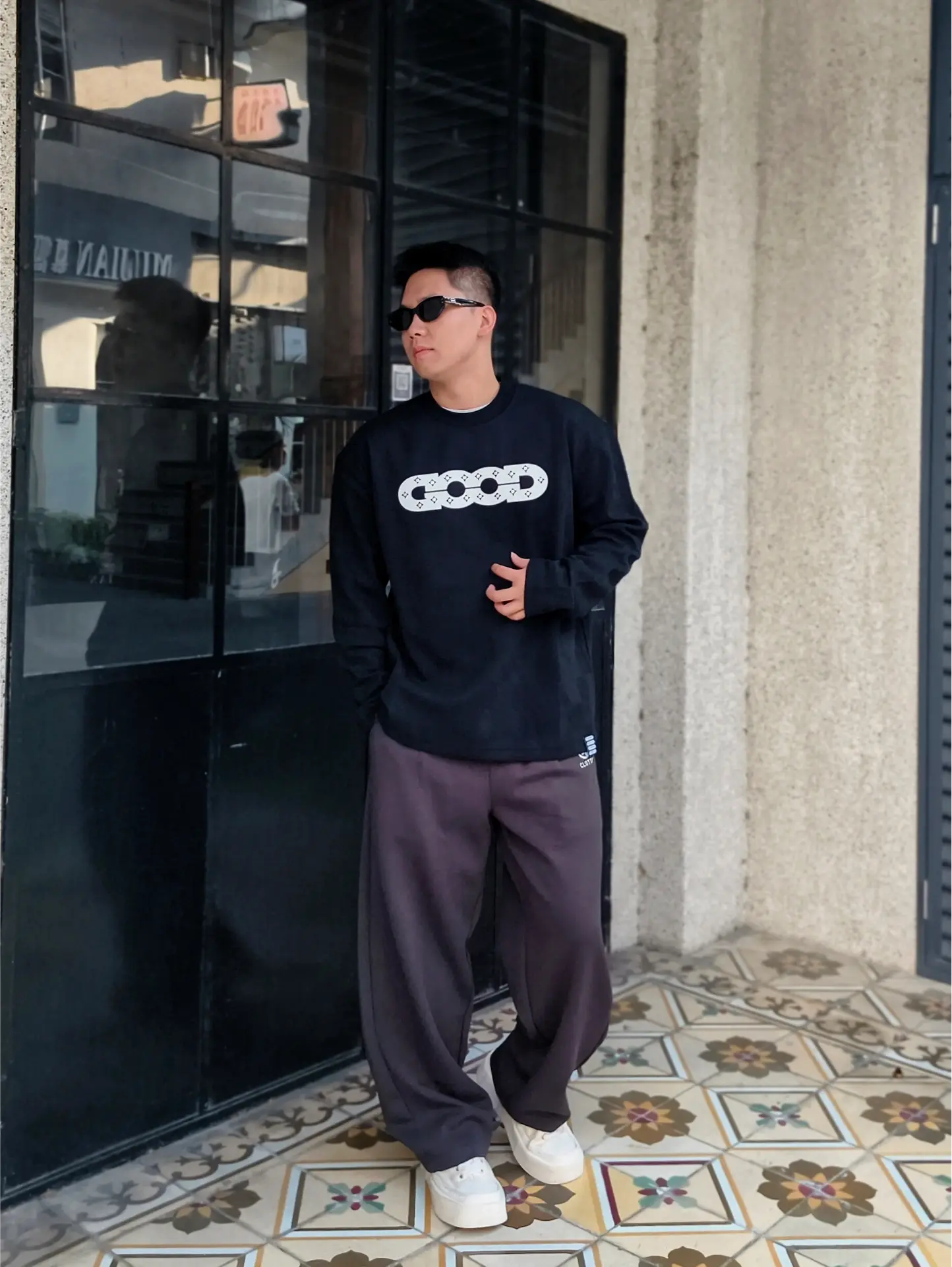 秋日潮搭|这件 GOOD 长袖卫衣太对味