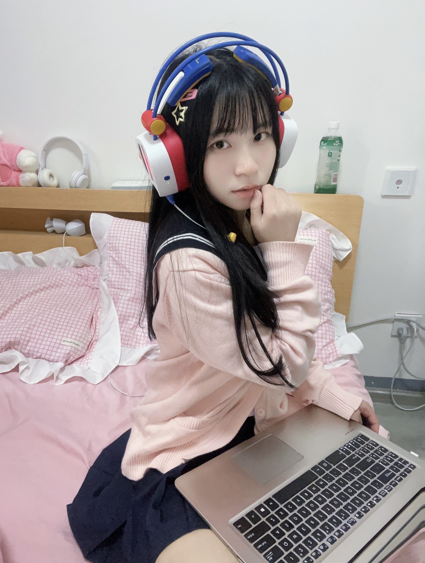 电竞少女的梦幻专属耳机🎧