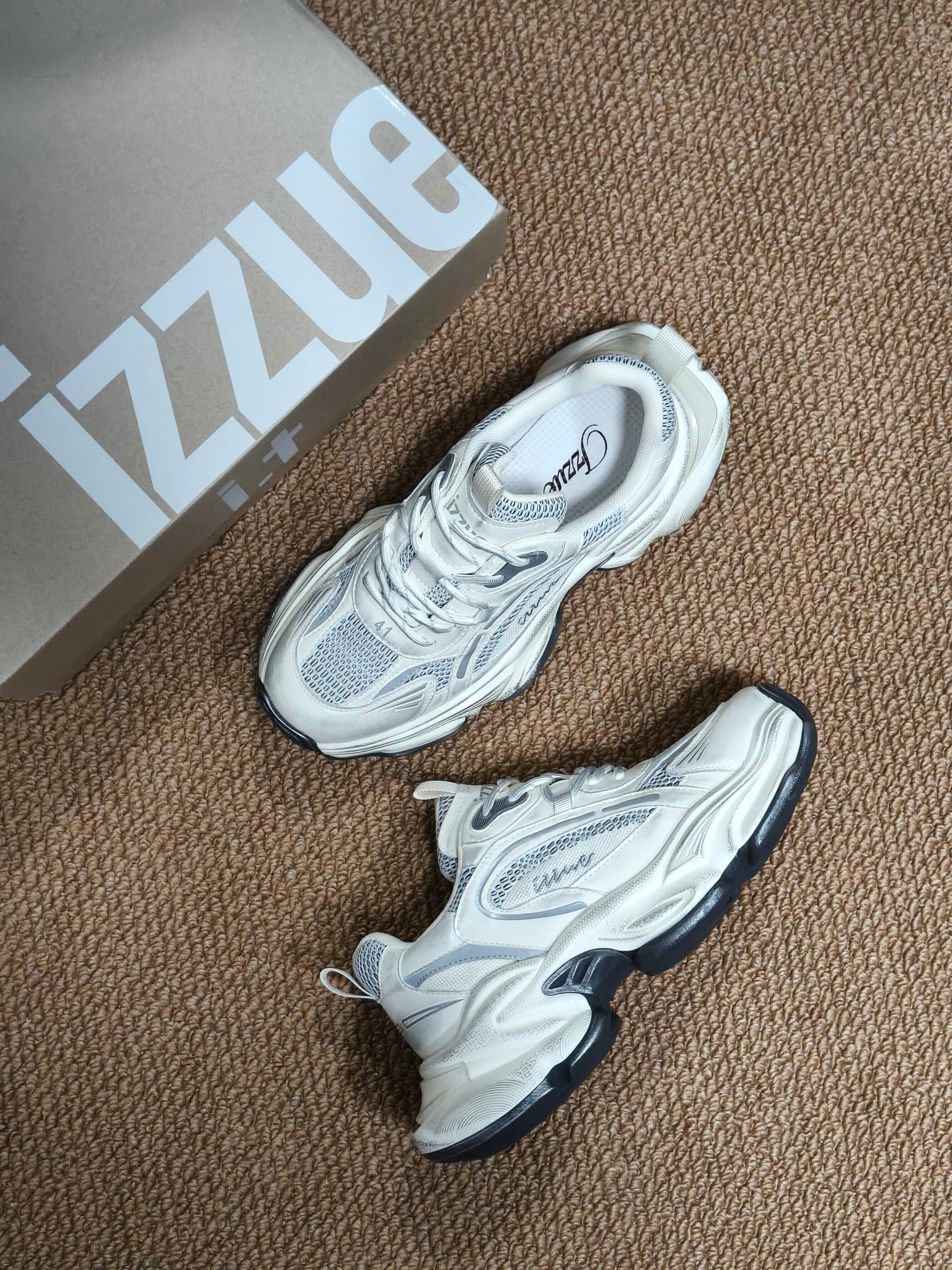 这双 izzue 老爹鞋我能穿到天荒地老！