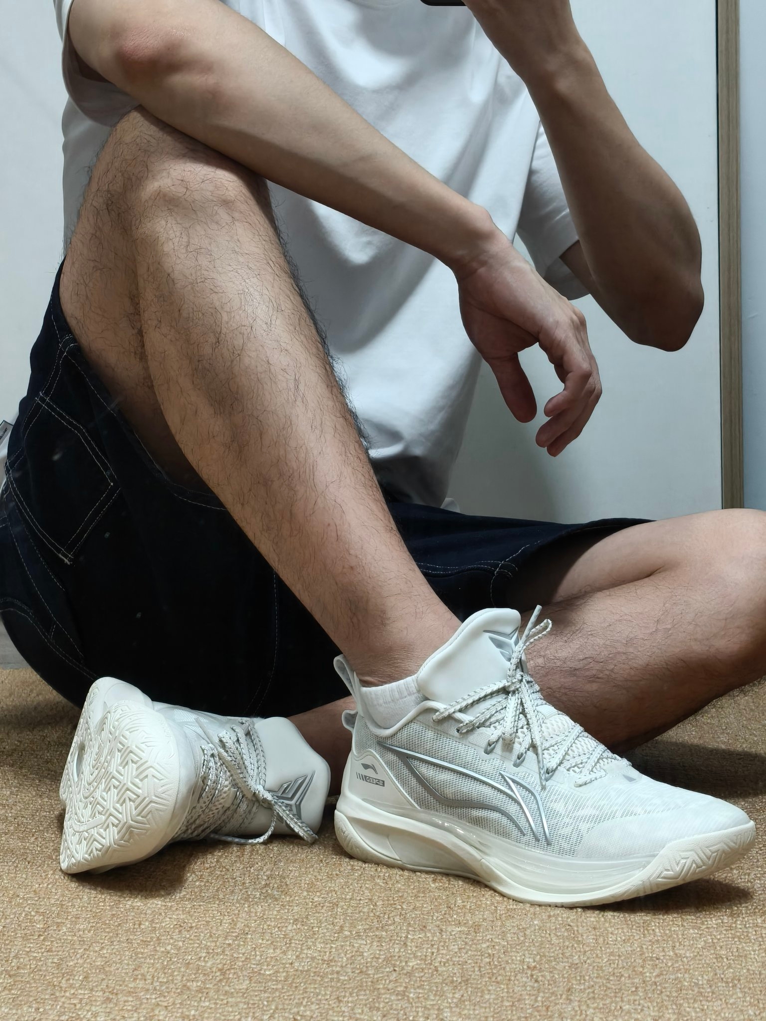 开学新鞋就它了！这双纯白篮球鞋真百搭🏀