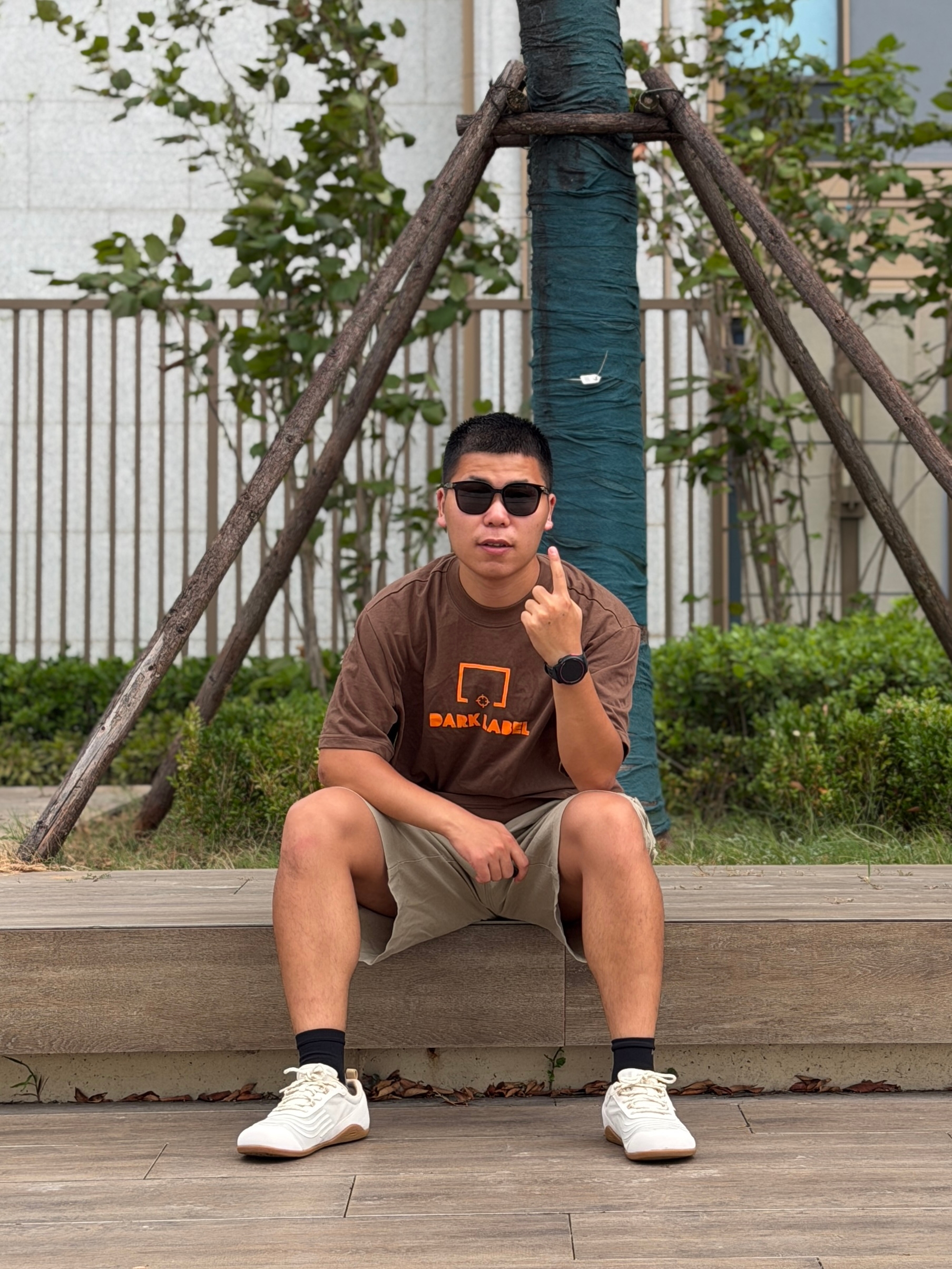 美式街头松弛感 | 被准者这件T恤帅到
