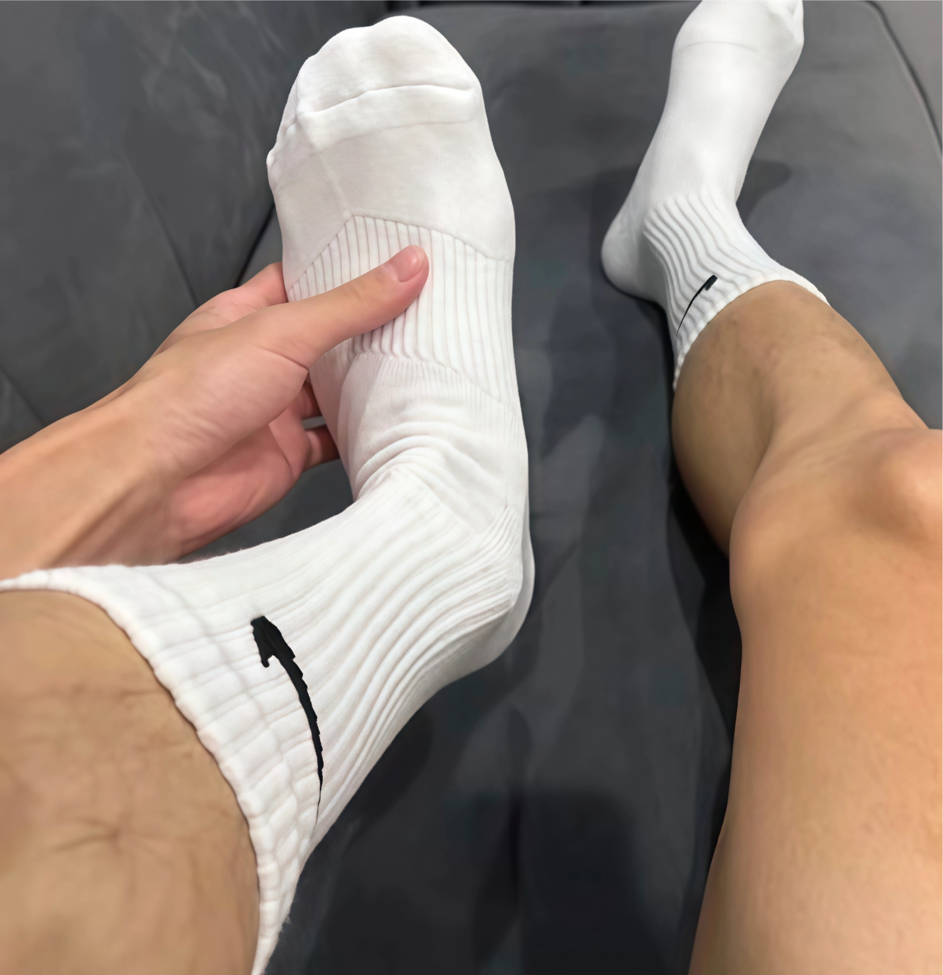 运动穿搭小心机，藏在这双白袜里👀