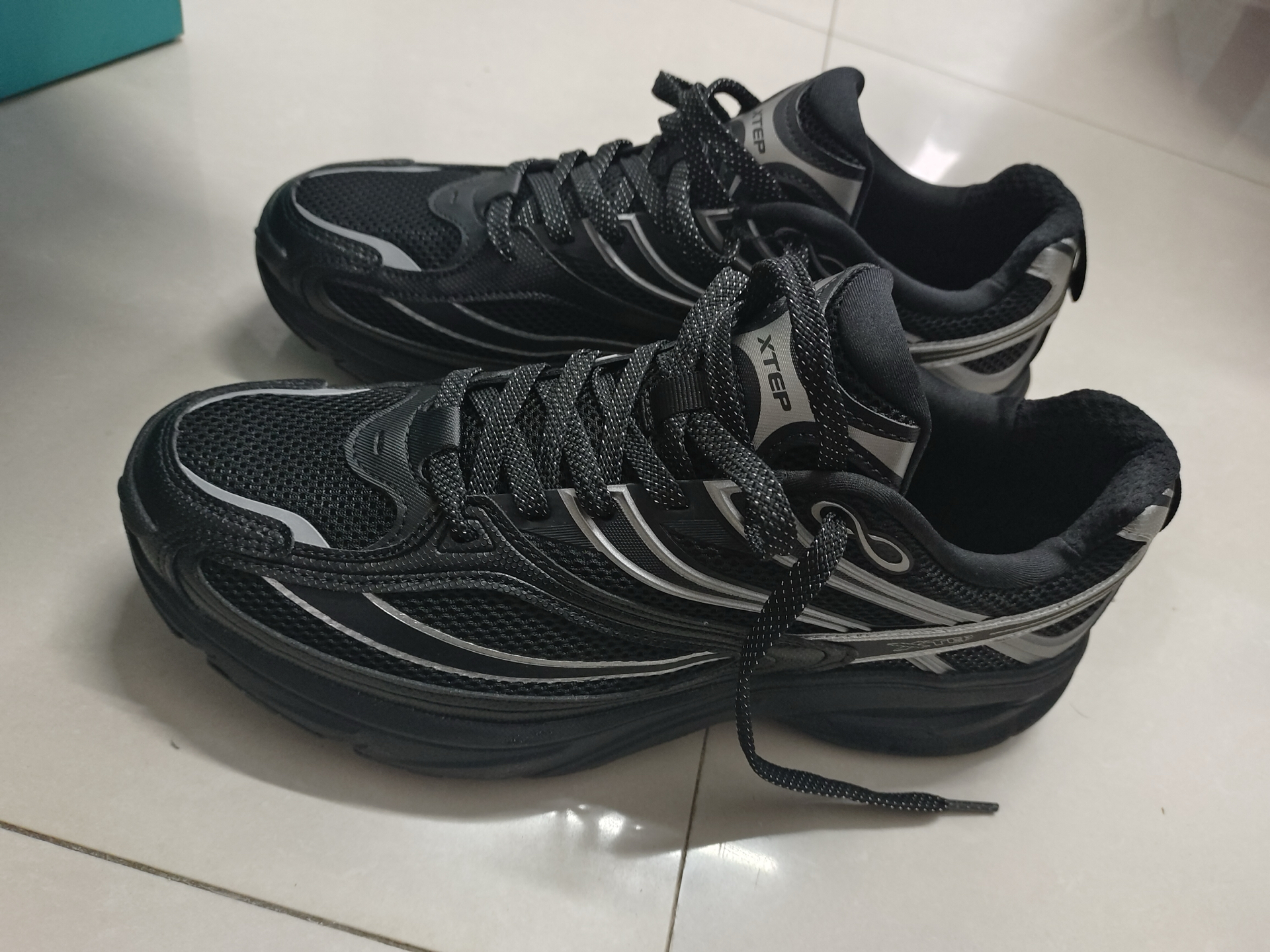 报告❗❗发现一双超百搭的复古鞋👟