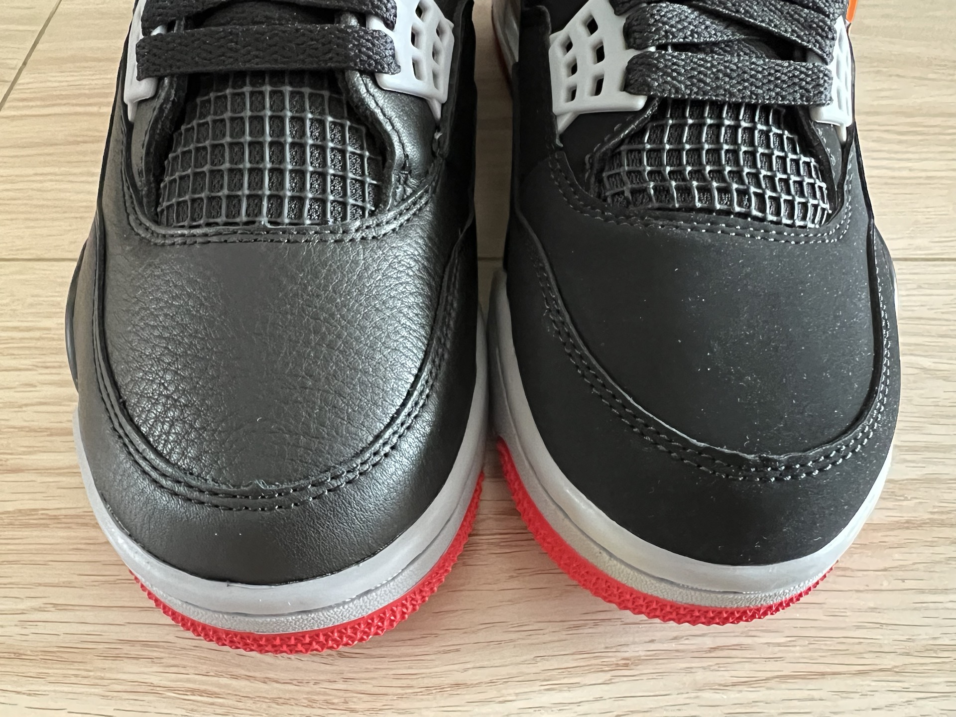 aj4黑红公牛配色24vs19