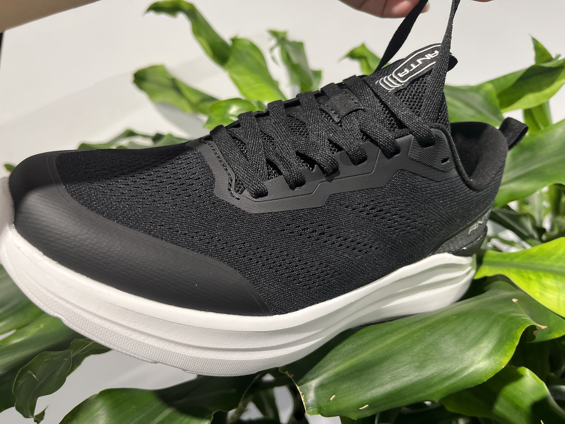 挖到一双超绝透气运动鞋👟夏日必备啦