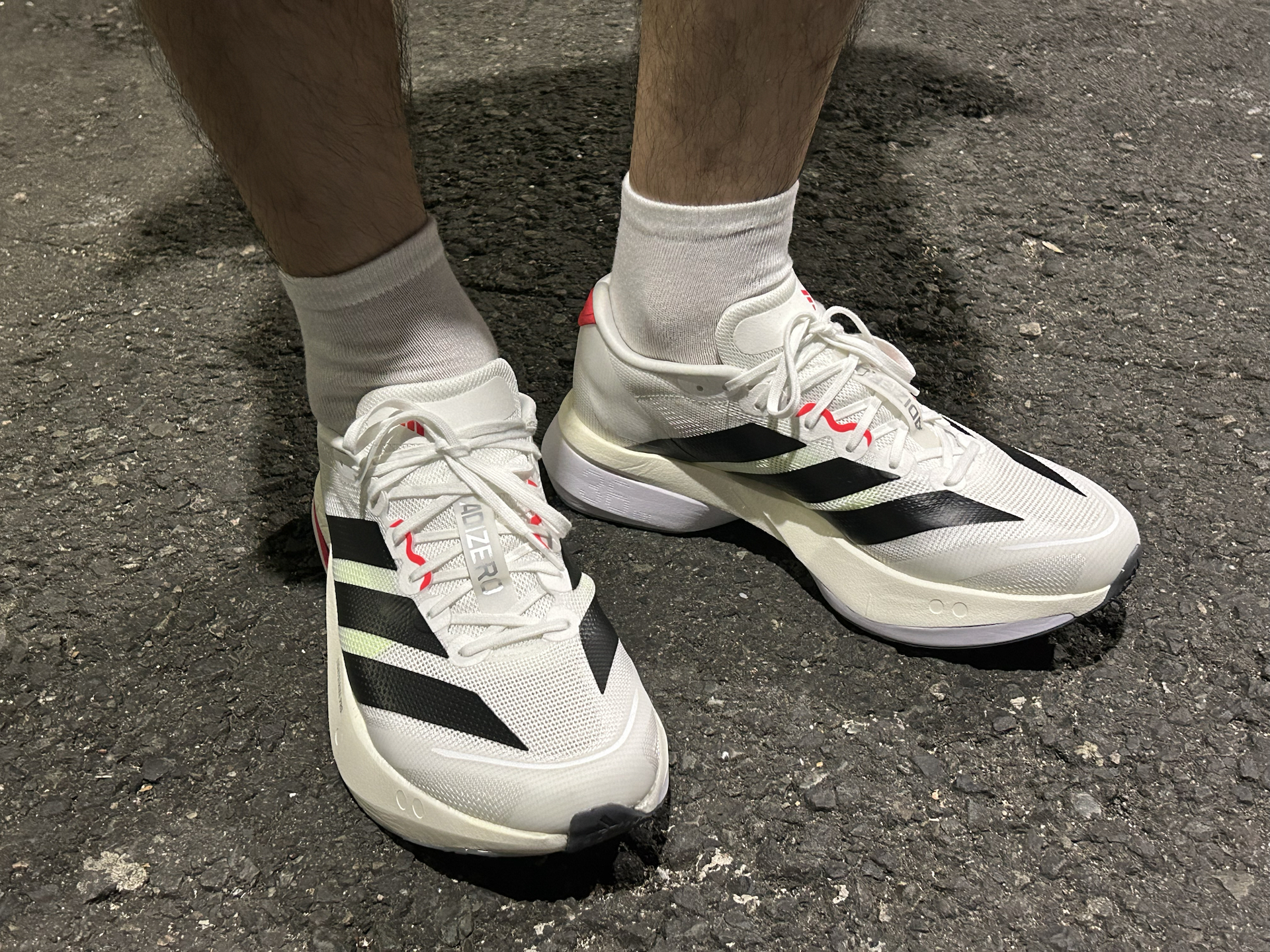 这双跑鞋，简直是跑步“作弊器”！