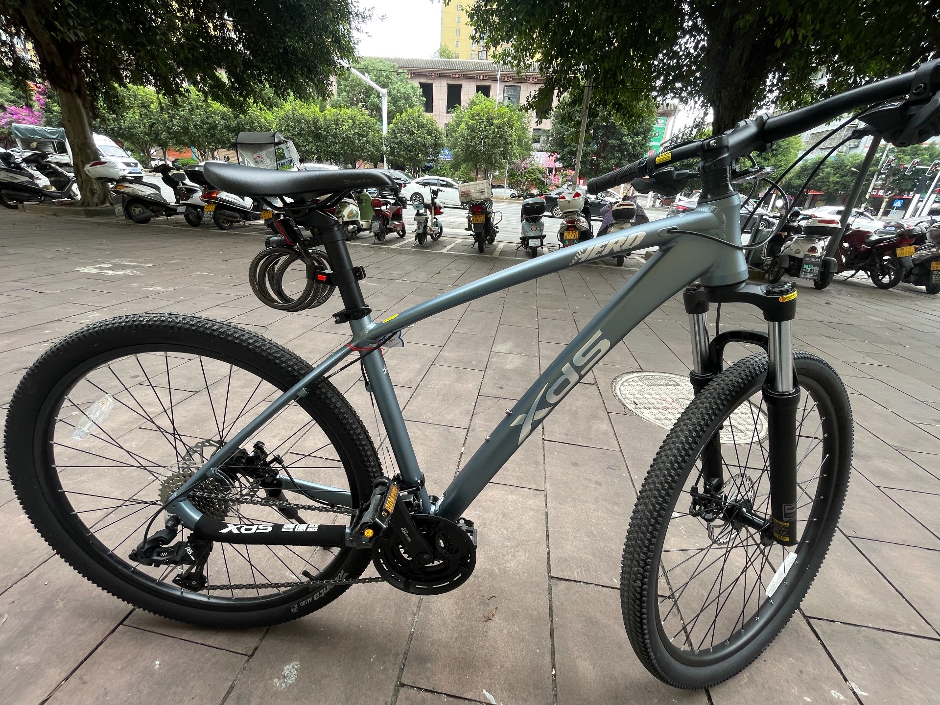 通勤越野都能骑，学生党可冲🚴‍♀️