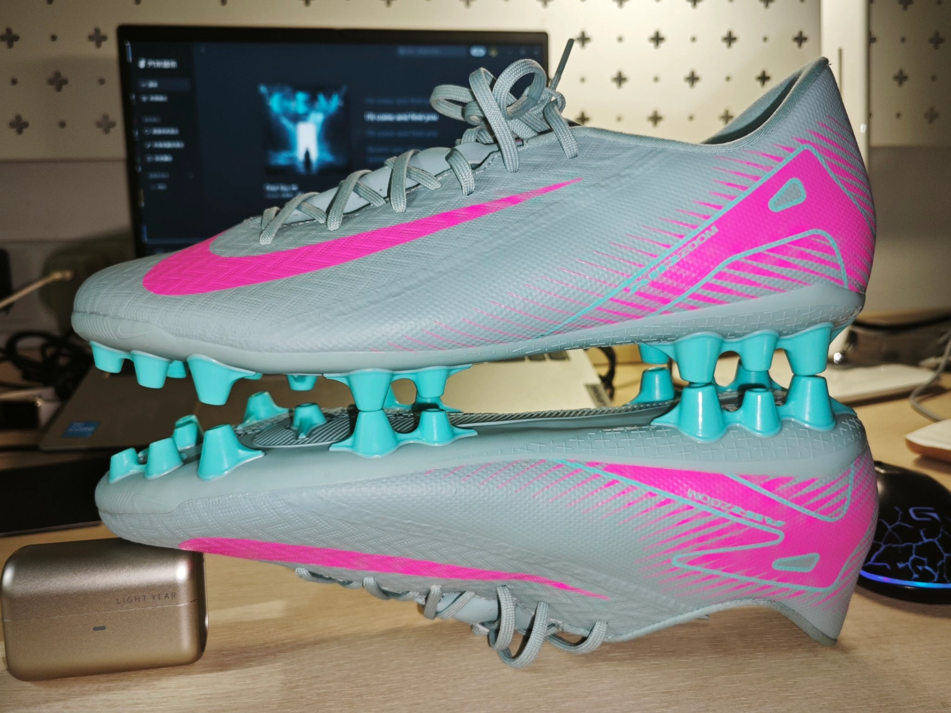 足球新手选鞋参考！这双太香⚽️