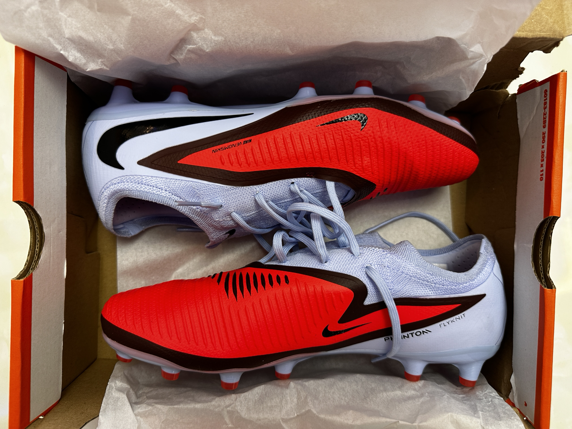 新入足球鞋体验，分享下优缺点⚽