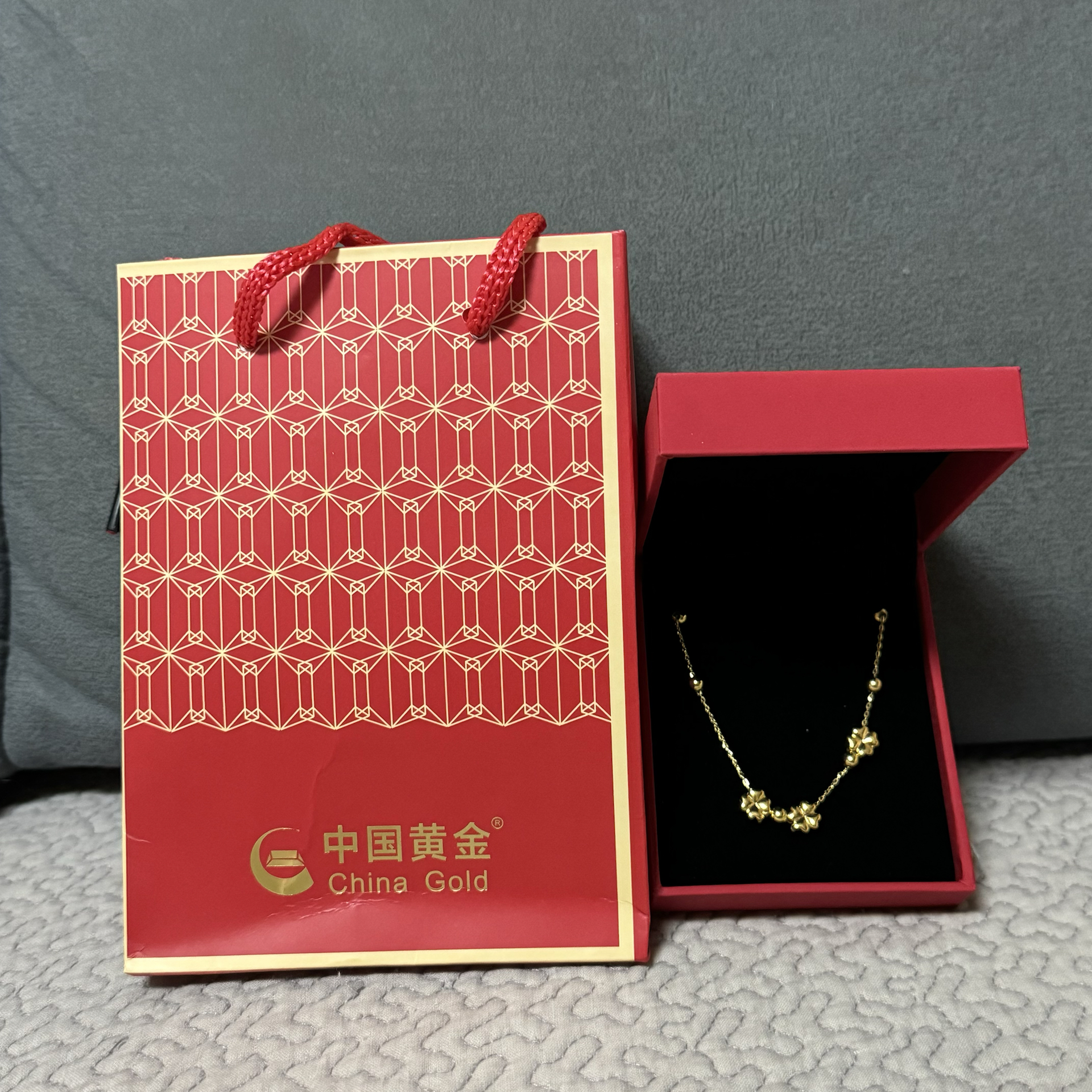 经典永不过时，黄金四叶草手链！！！绝美啊！！