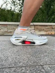 李宁绝影“4” 快来一起吐槽吧!