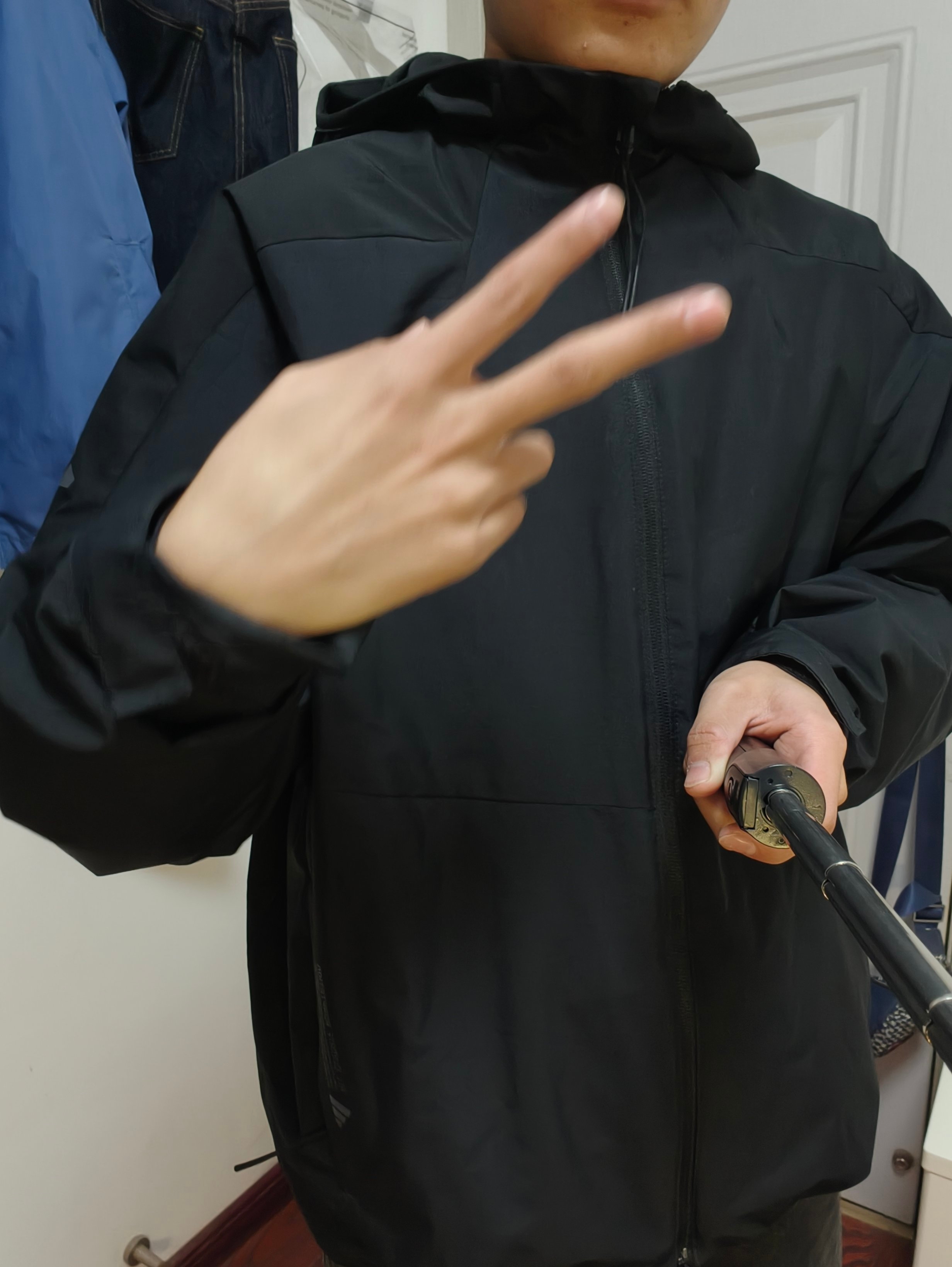 随手买的阿迪夹克，帅到我了🤩