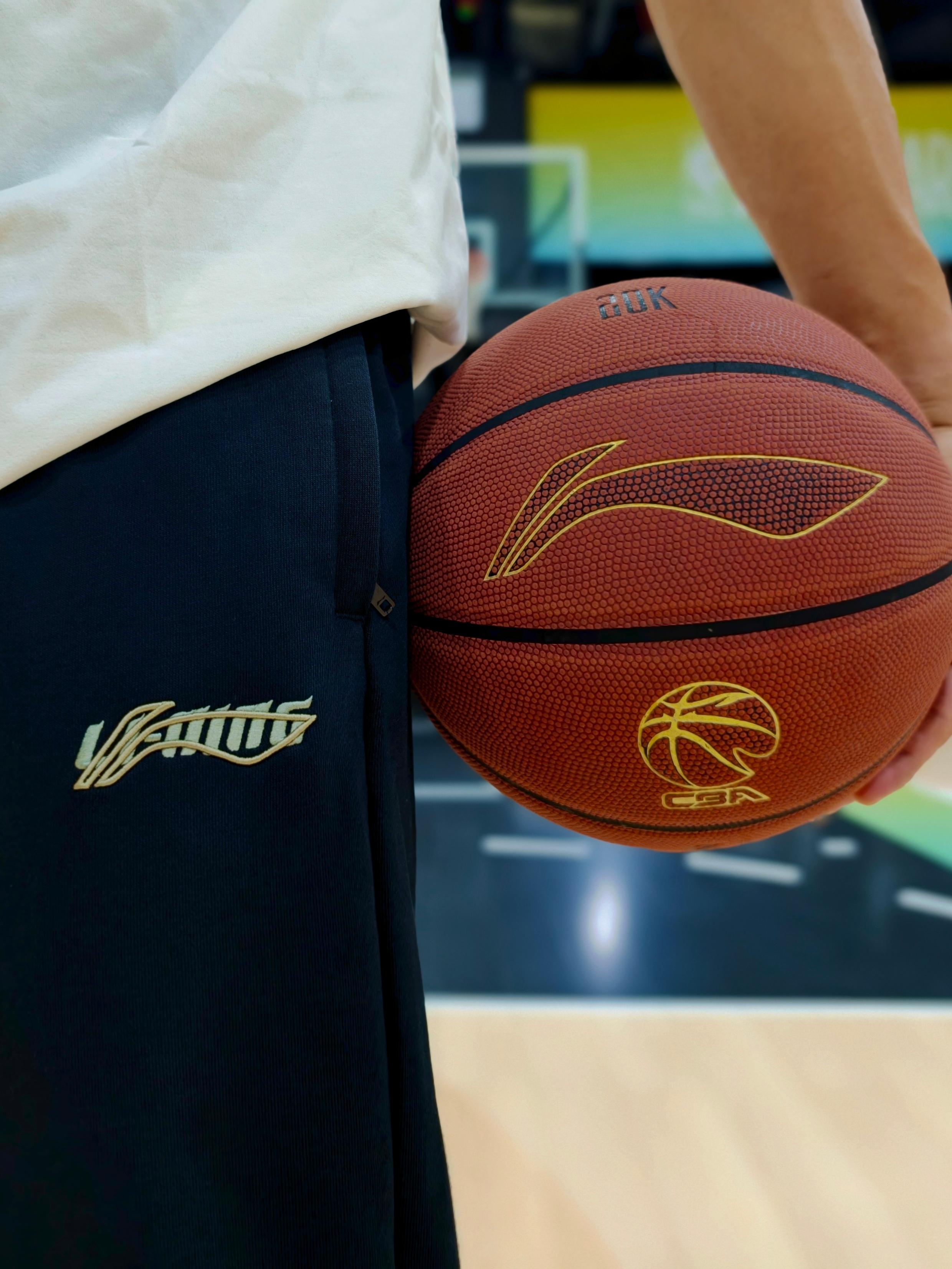 🏀𝘽𝙇𝘼𝘾𝙆 𝙈𝙊𝙊𝘿｜黑色卫裤百搭不出错