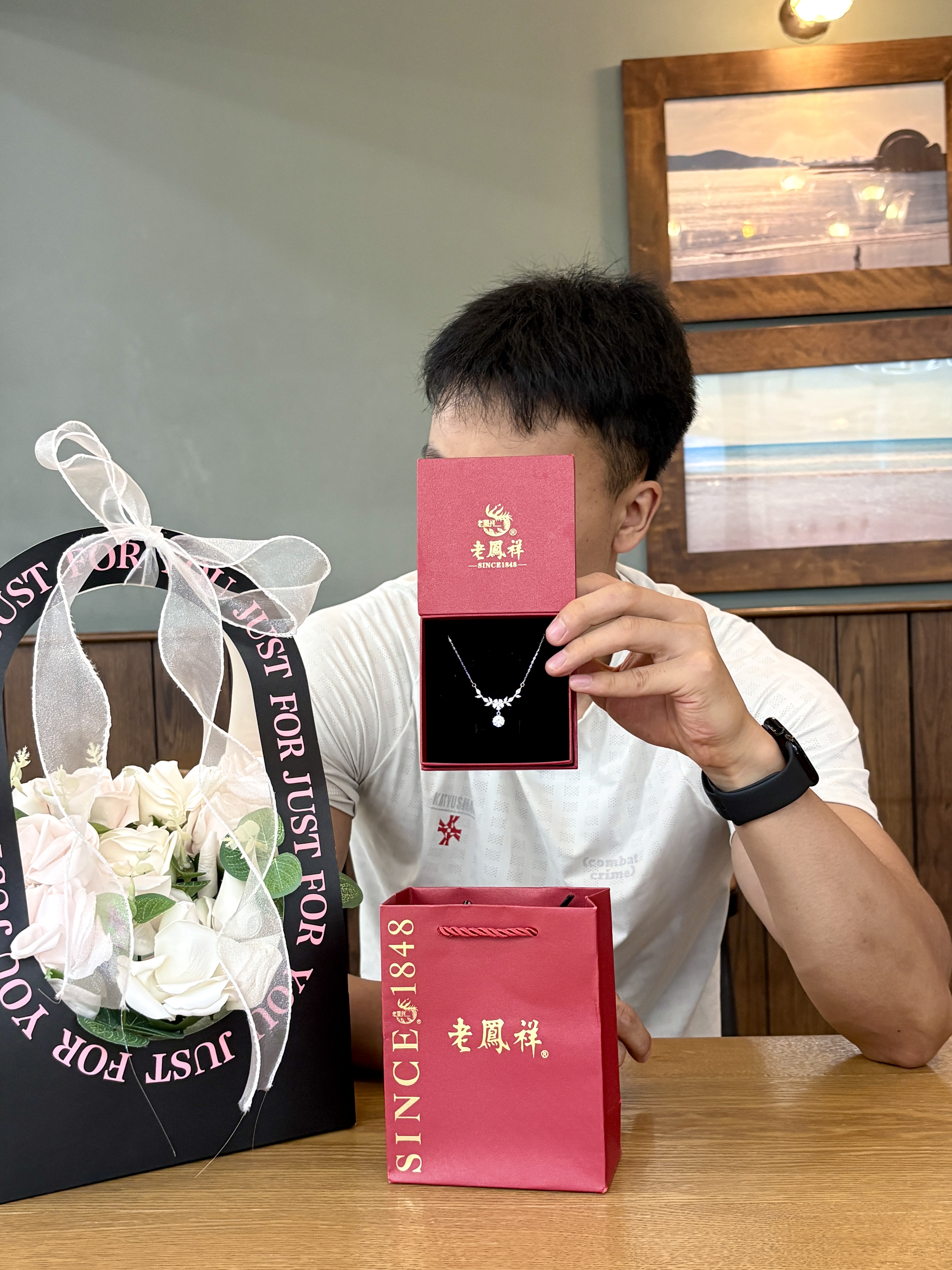 紫藤花开幸福自来💞老凤祥一克拉银链太美啦～