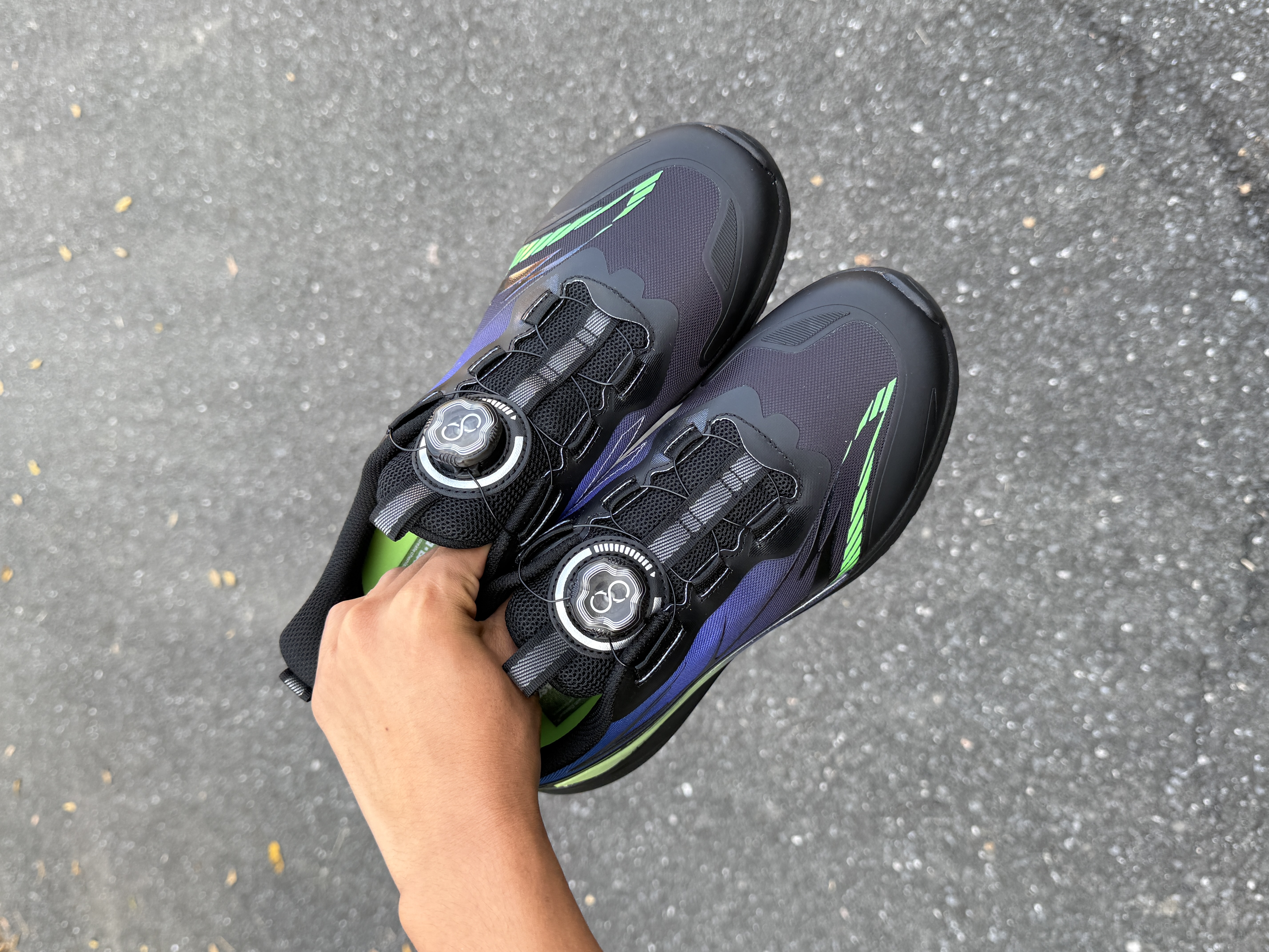 这才是小孩哥该穿的跑鞋👟🔥