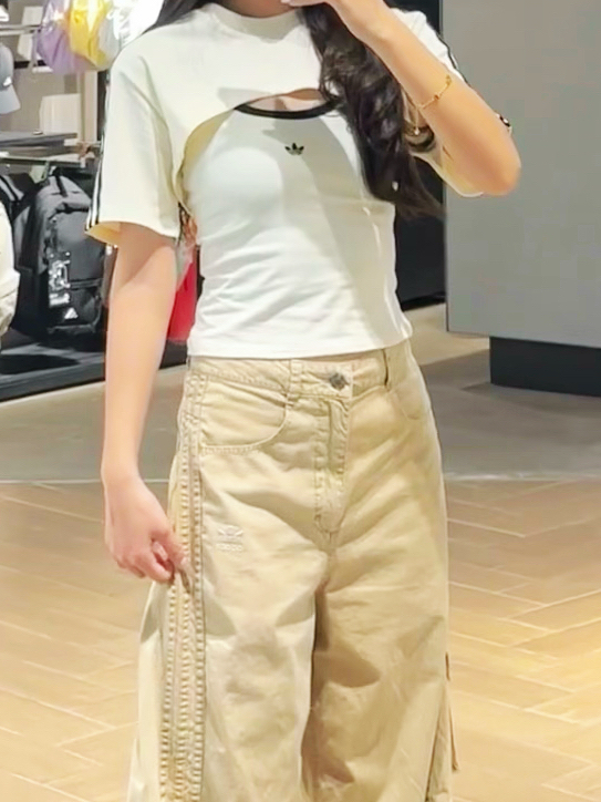 做自己的氛围感女主｜Adidas百搭不撞款