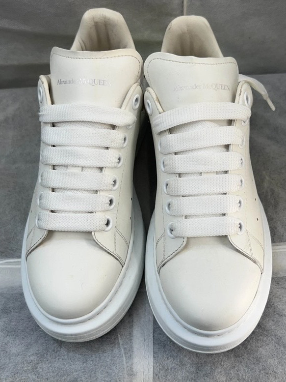 镭射尾酷酷老爹小白👟