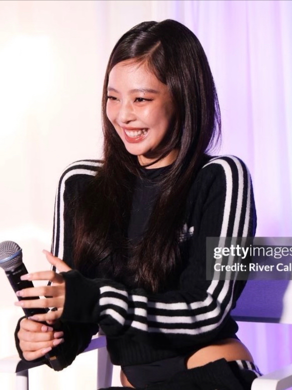 阿迪天使👼🏻Jennie出席洛杉矶联名活动