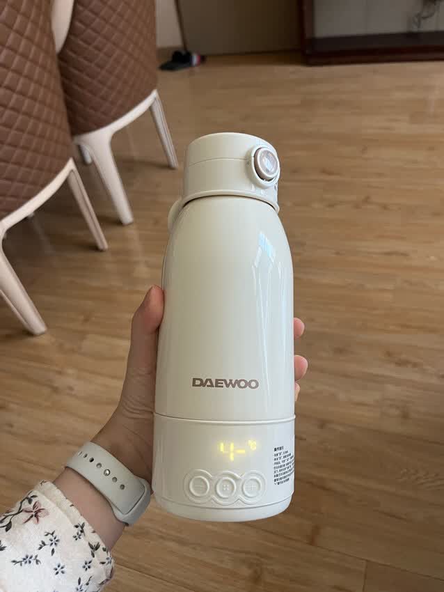 这只 mini 电水壶简直是宝妈救星！