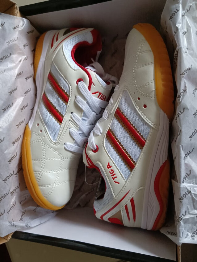 斯帝卡乒乓球鞋实用性能咋滴?