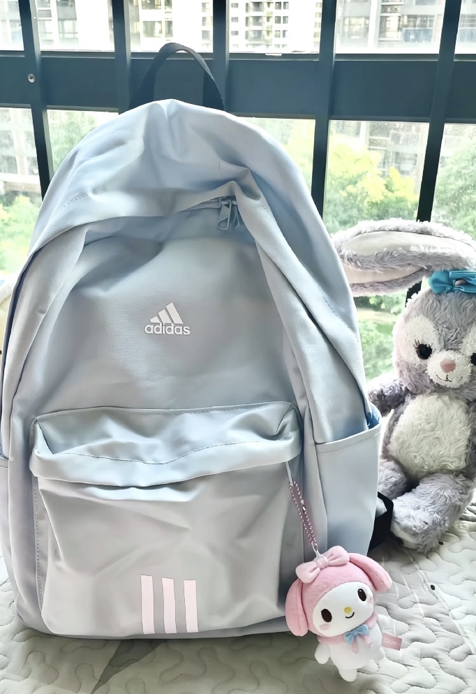 被追着要链接的baby蓝双肩包🎒
