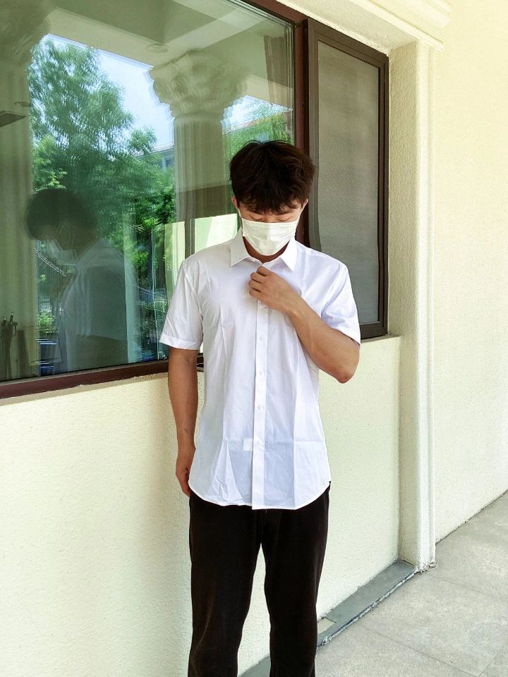 男生衬衫穿搭