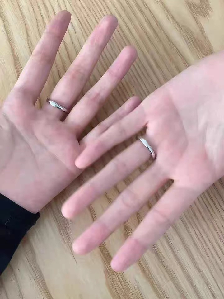 情人节收到的素圈对戒，越戴越爱🥹