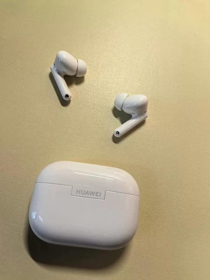 “挖到宝！这耳机续航直接卷死我前任🎧”