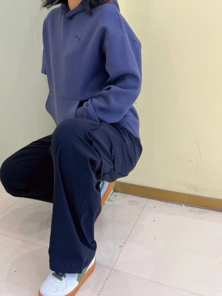 早八人刚需！这件连帽卫衣太好搭啦👕