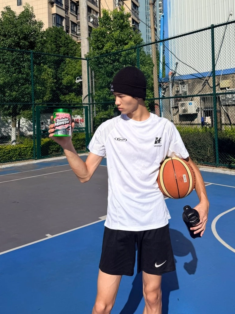 新球鞋！新肌酸！开学季奖励自己一下！