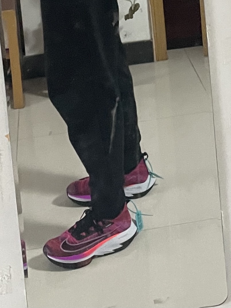 兄弟们，你们觉得阿尔法fly一代怎么样？帅就完事了