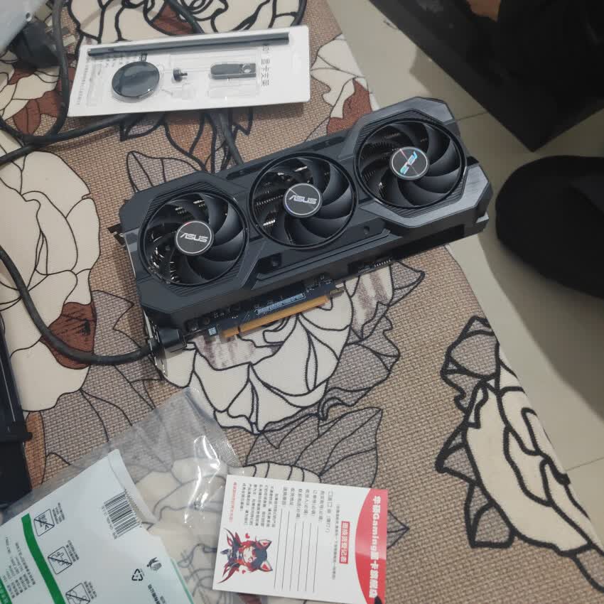 “三风扇显卡，性价比我看行👍”