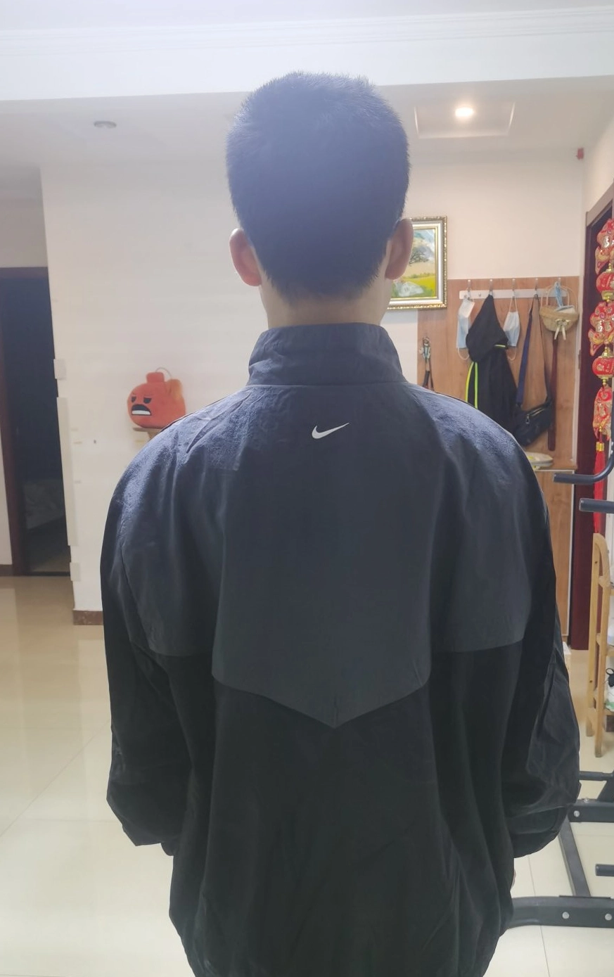 耐克拼接夹克杀疯啦！