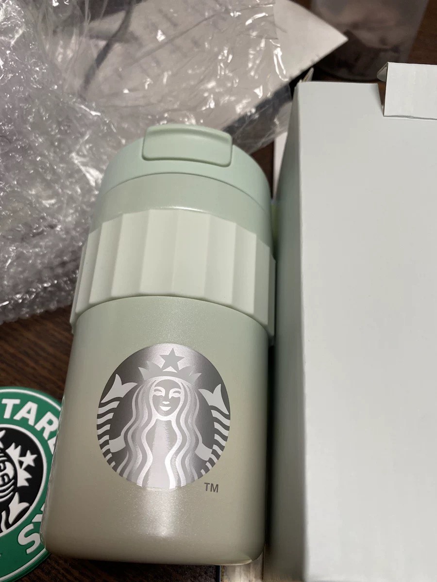 颜色很简约大方又时尚，适合当生日礼物送给好朋友