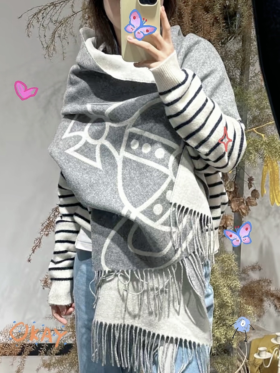 秋冬氛围感拿捏！这条围巾好绝🥳