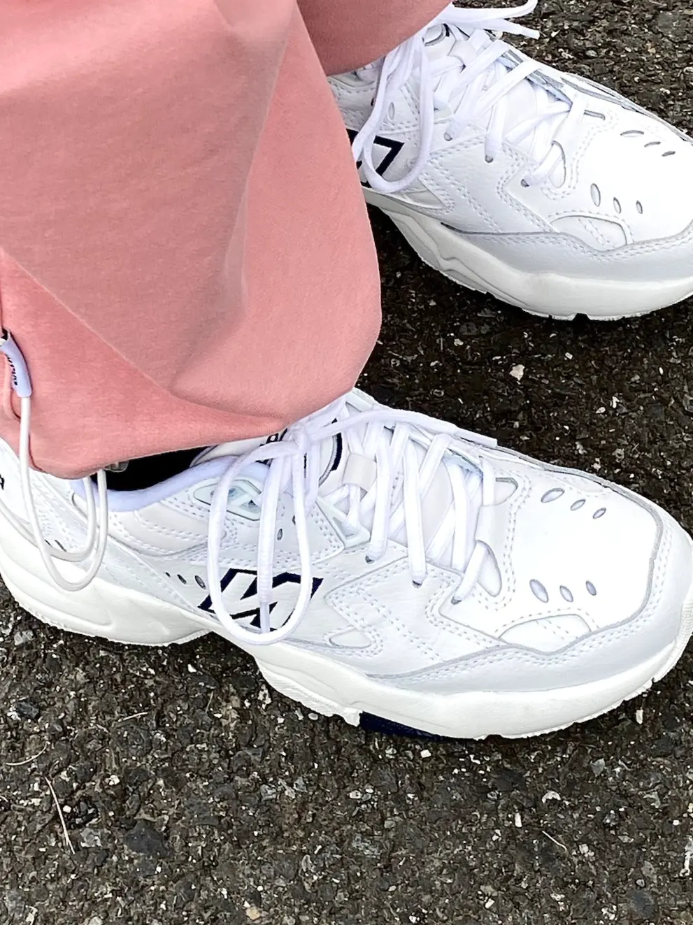 NB608V1蓝白👟通勤跳舞都好穿!