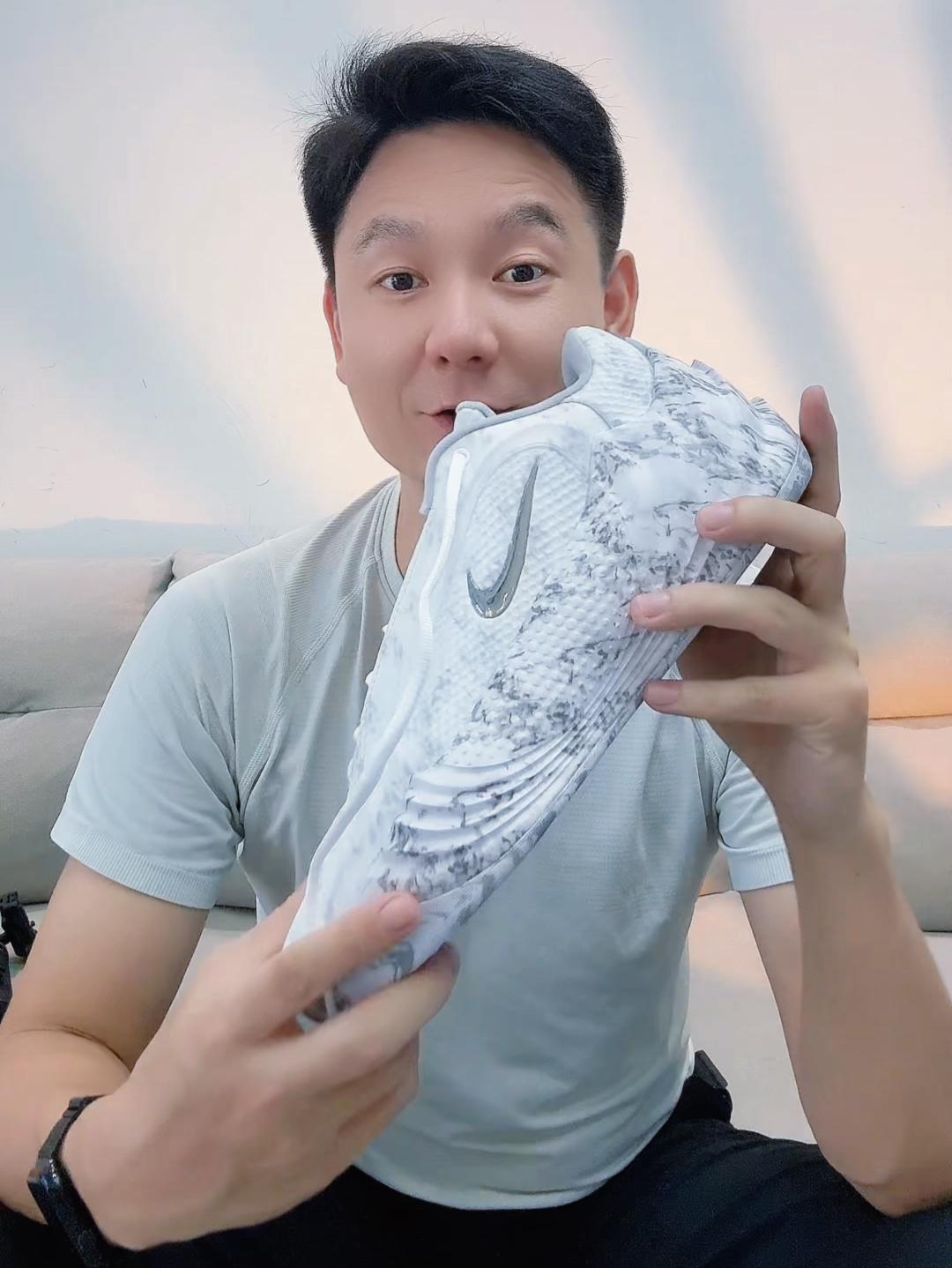 这也叫签名鞋?