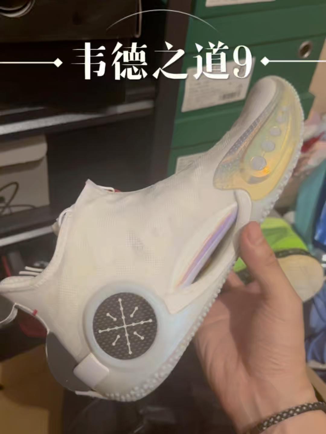 电镀也能氧化？白色的球鞋真的不能收藏啊