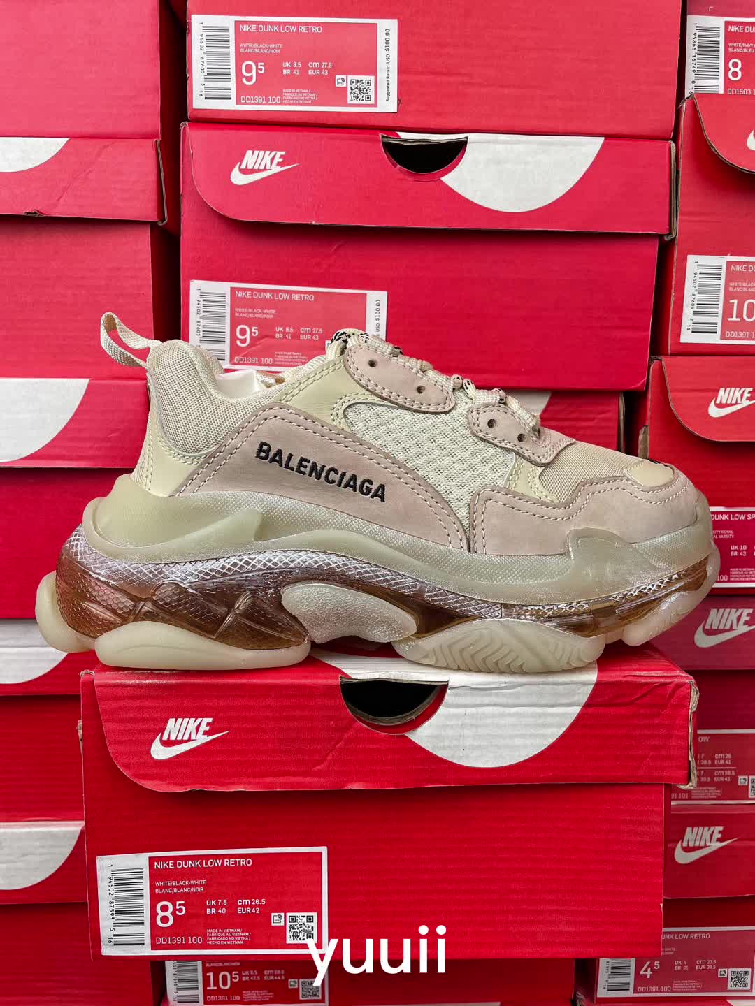 Balenciaga 巴黎世家 TripleS 复古休闲老爹鞋
女款米色