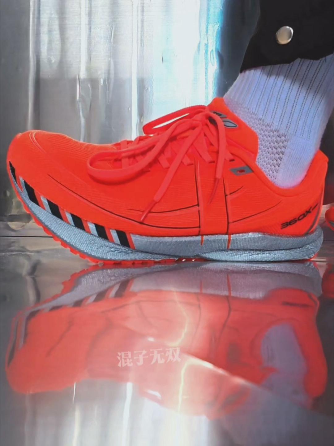 新鞋零时差丨竞速外观但入门碳！