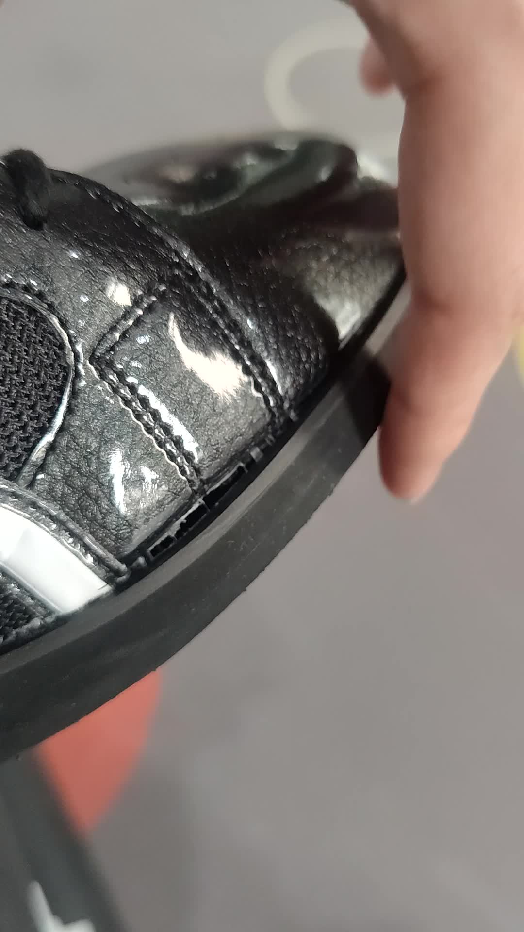 开胶了